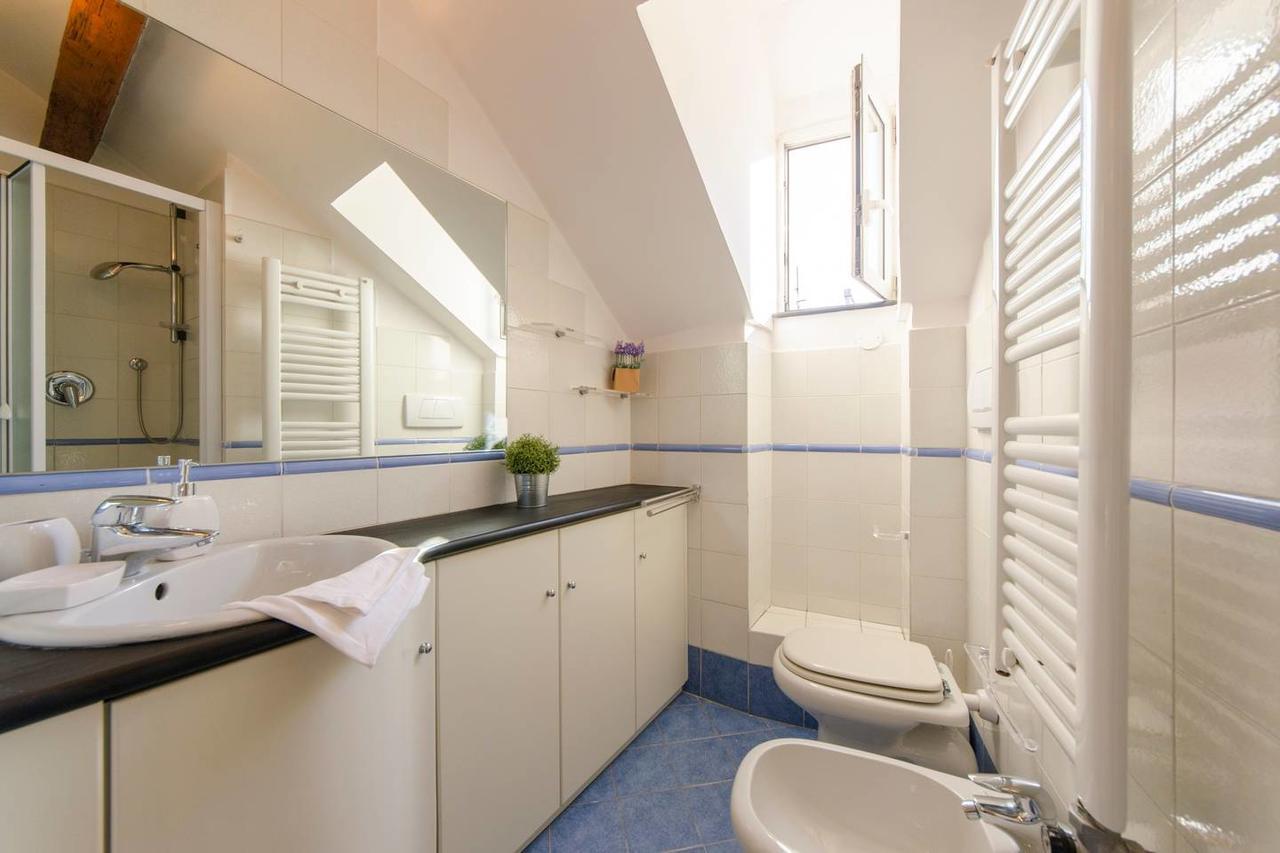 Hintown Privilege Flat Genua